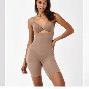Spanx higher power short XL, cafe au lait